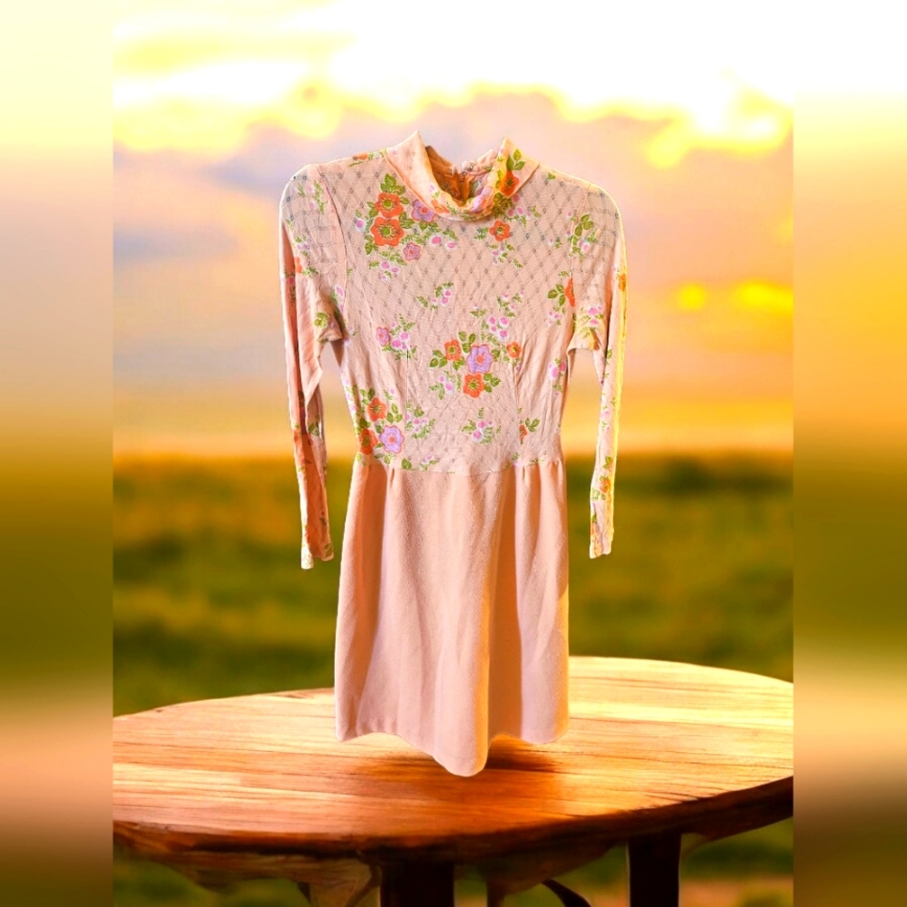 Fabulous Vintage Mod 1960's/70's Dress